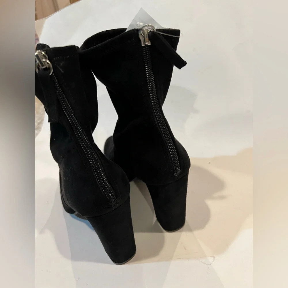 Steve Madden "Brisk" Boot - Picture 11 of 16